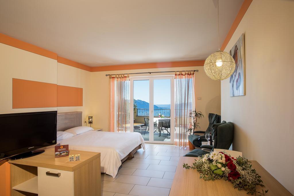 Residence Usignolo Trarego Rum bild