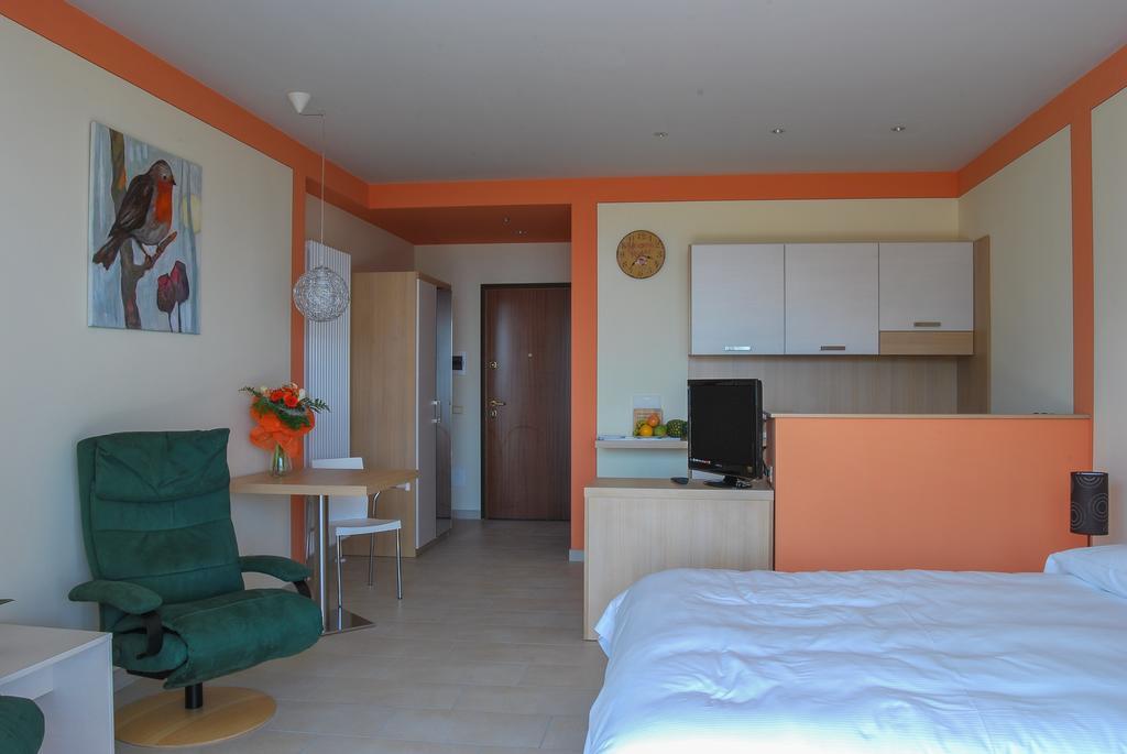Residence Usignolo Trarego Rum bild